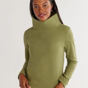 Dudley Stephens iconic Turtlenecks (2)
